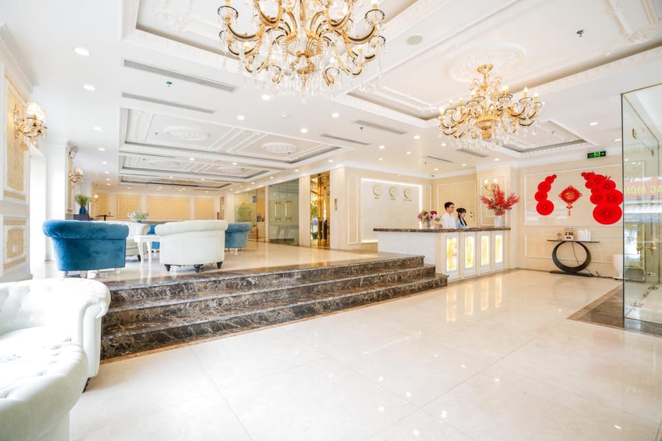 Communal lounge/ TV room, Living room, Lobby or reception, Seating area