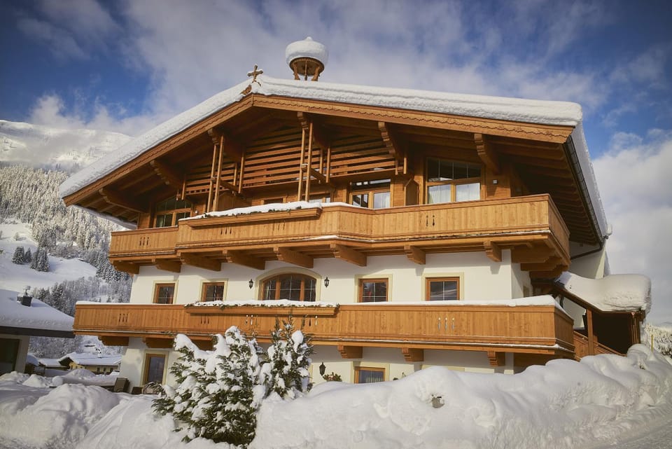 Property building, Winter