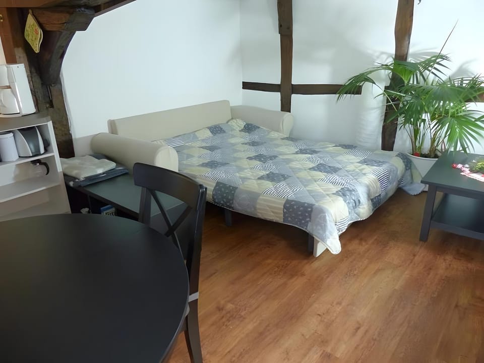 Living room, Bedroom