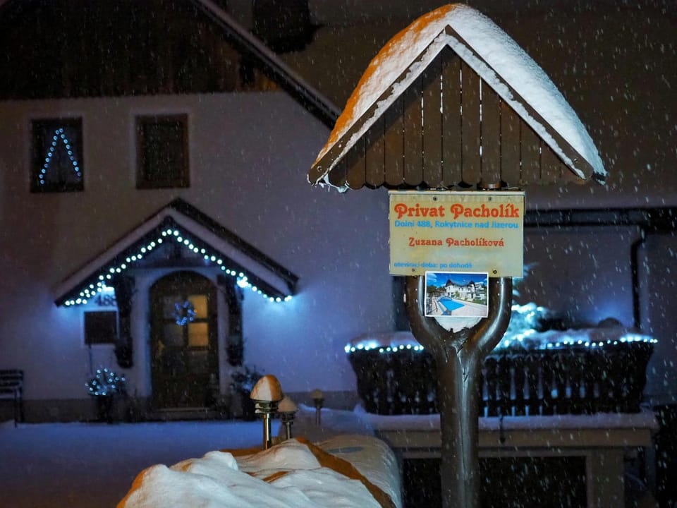 Property building, Facade/entrance, Winter