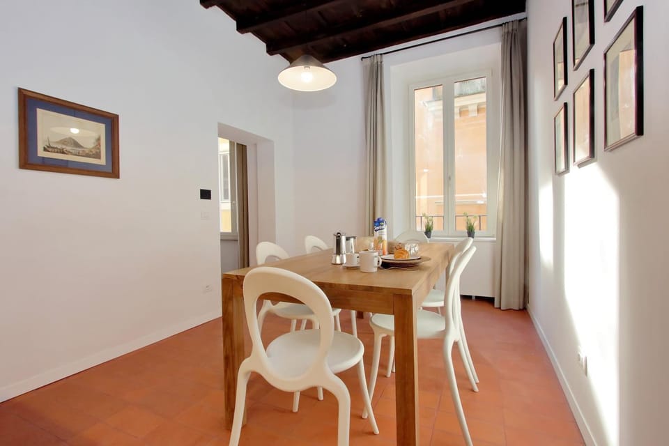 Lunch, kitchen