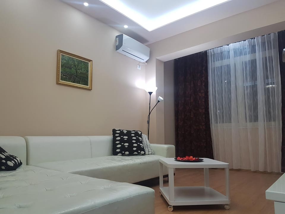 CityHeart Apartment Tirana Near Skanderbeg Square by Robert Apartment in Tirana