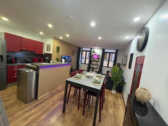 TV and multimedia, Kitchen or kitchenette, Dining area