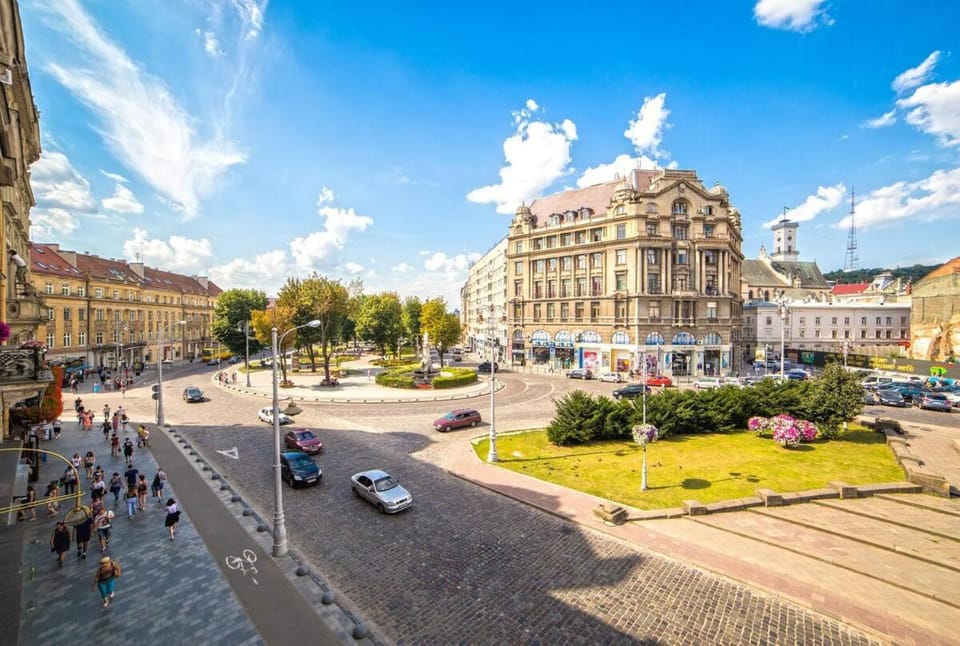 Апартаменти з балконом на центр Львова Apartment in Lviv