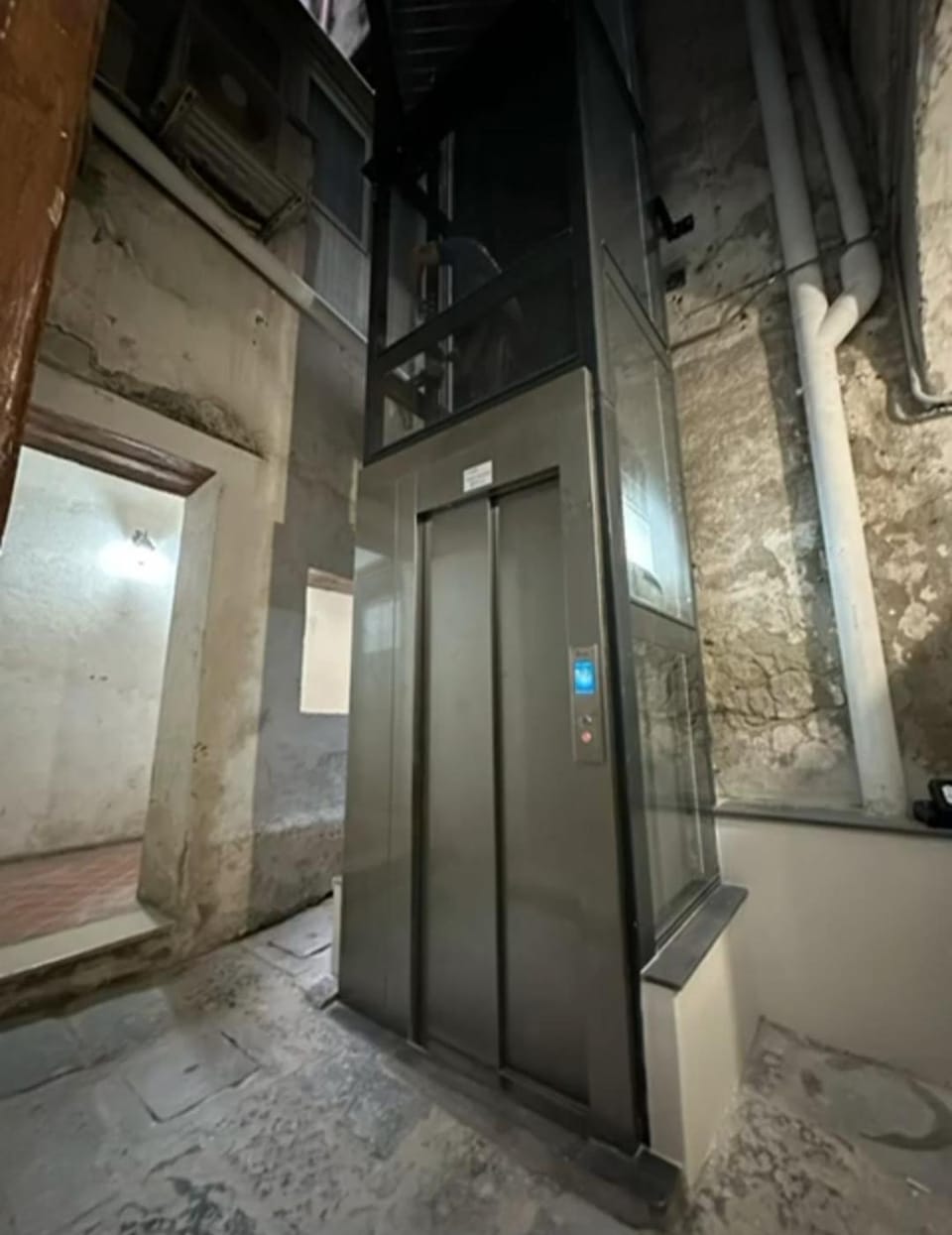 elevator