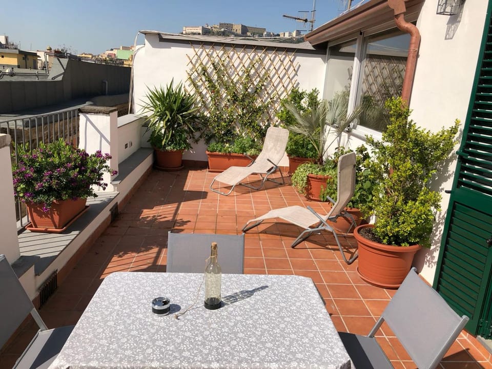 Solarium, View (from property/room), Balcony/Terrace, City view, Landmark view, Street view