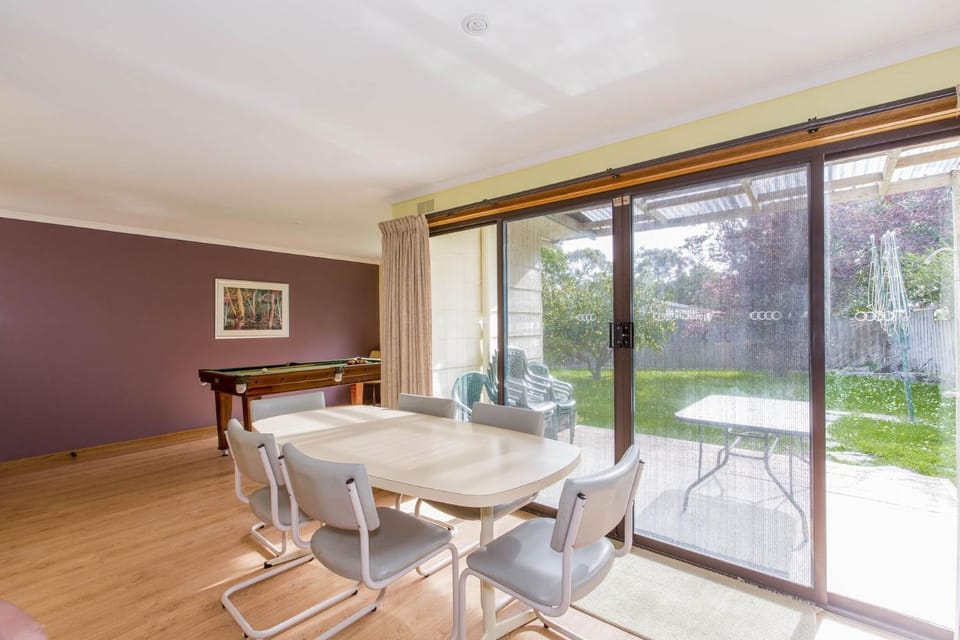 Billiard, Dining area, Garden view
