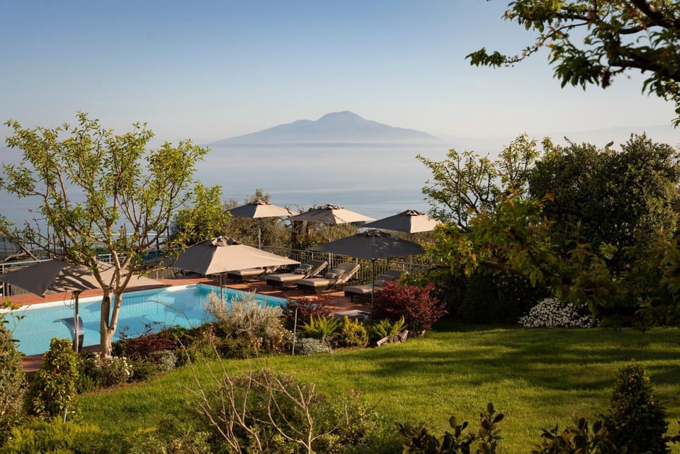 Spring, Day, Natural landscape, Garden, Mountain view, Pool view, Sea view, Swimming pool, sunbed