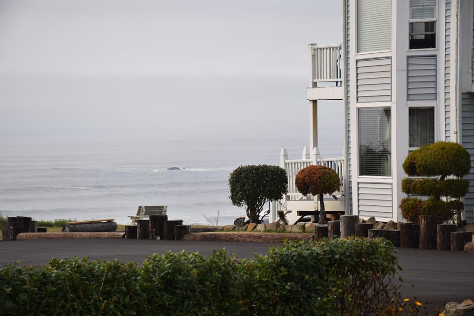 Facade/entrance, Beach