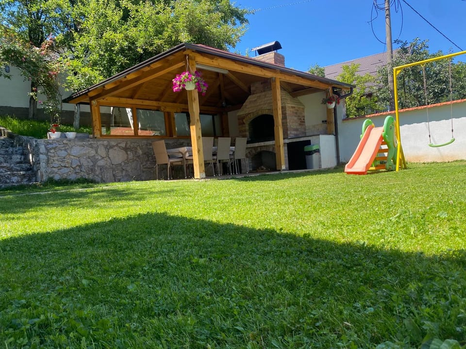 Day, Natural landscape, Children play ground, Garden, Garden view