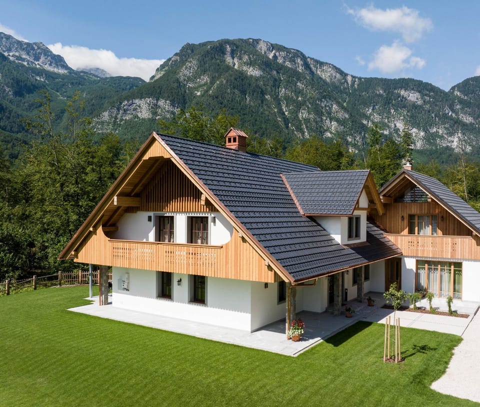 Property building, Natural landscape, Mountain view