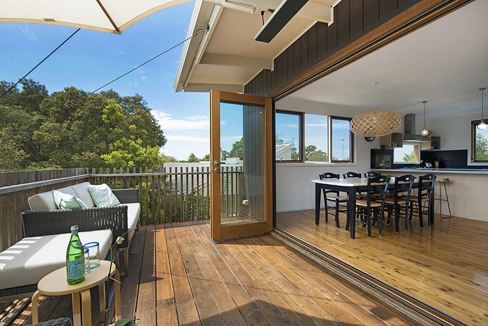 Treetops House in Melbourne Road
