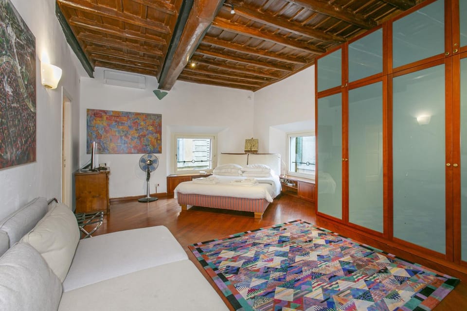 Bed, TV and multimedia, Photo of the whole room, Bedroom, wardrobe, air conditioner