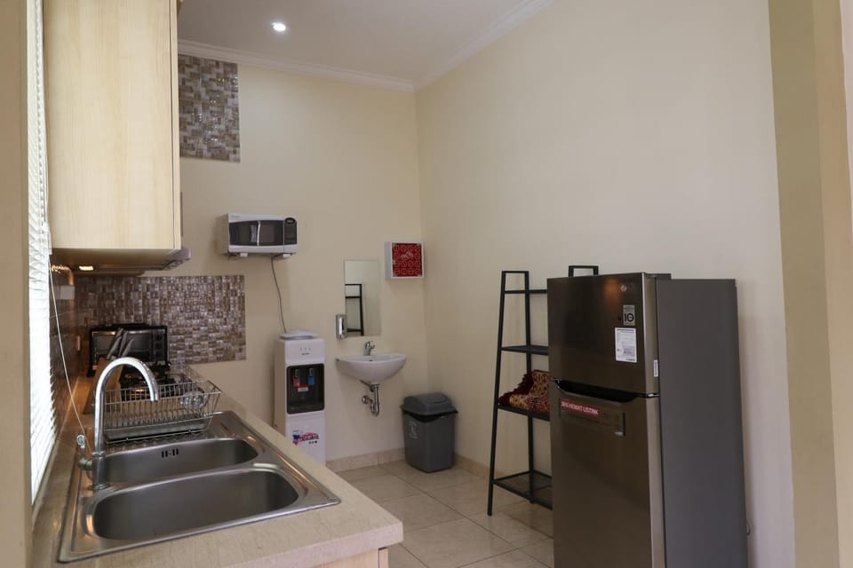 Bathroom, Kitchen or kitchenette, minibar