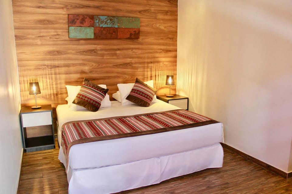 Other, Photo of the whole room, Decorative detail, Bedroom