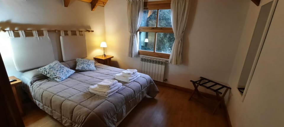Apart Hotel Bungalows El Viejo Cipres Nature lodge in San Carlos Bariloche