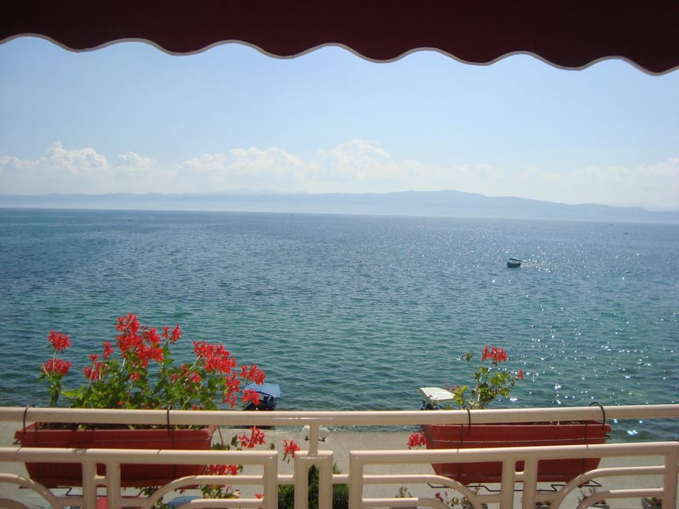 View (from property/room), Balcony/Terrace
