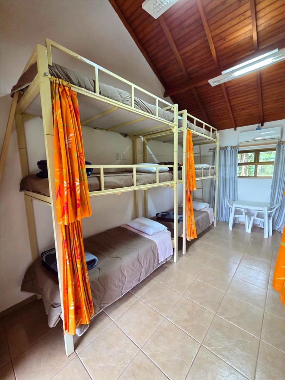 Bed, Bedroom, bunk bed