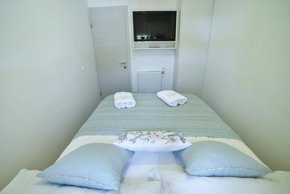 TV and multimedia, Bedroom