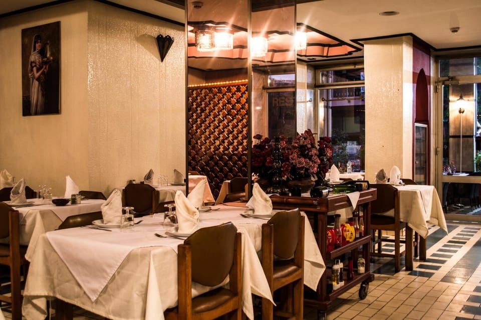 Restaurant/places to eat