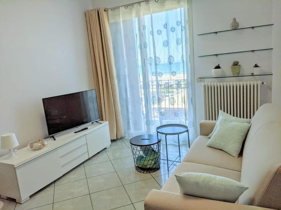 Natural landscape, Living room, Seating area