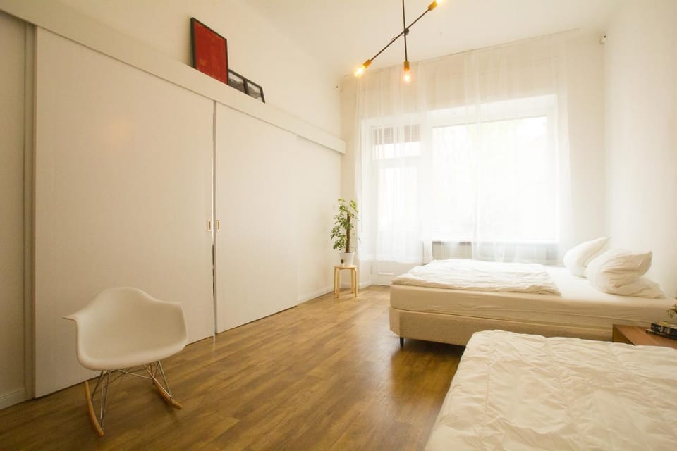 Friedrichshain Group Basecamp 10 Guests Apartment in Berlin