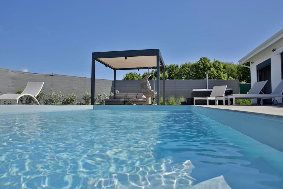 Pool view, Swimming pool, Swimming pool