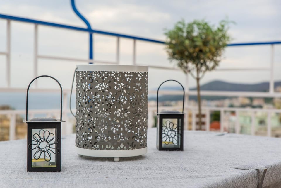 Balcony/Terrace, City view, Landmark view, Sea view