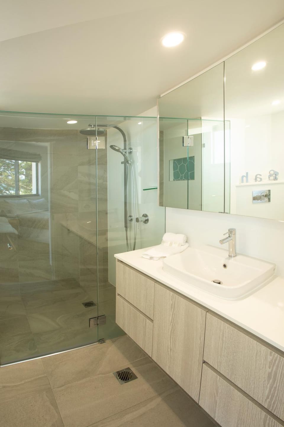 Shower, Toilet, Bathroom, Other, Sea view, Sea view