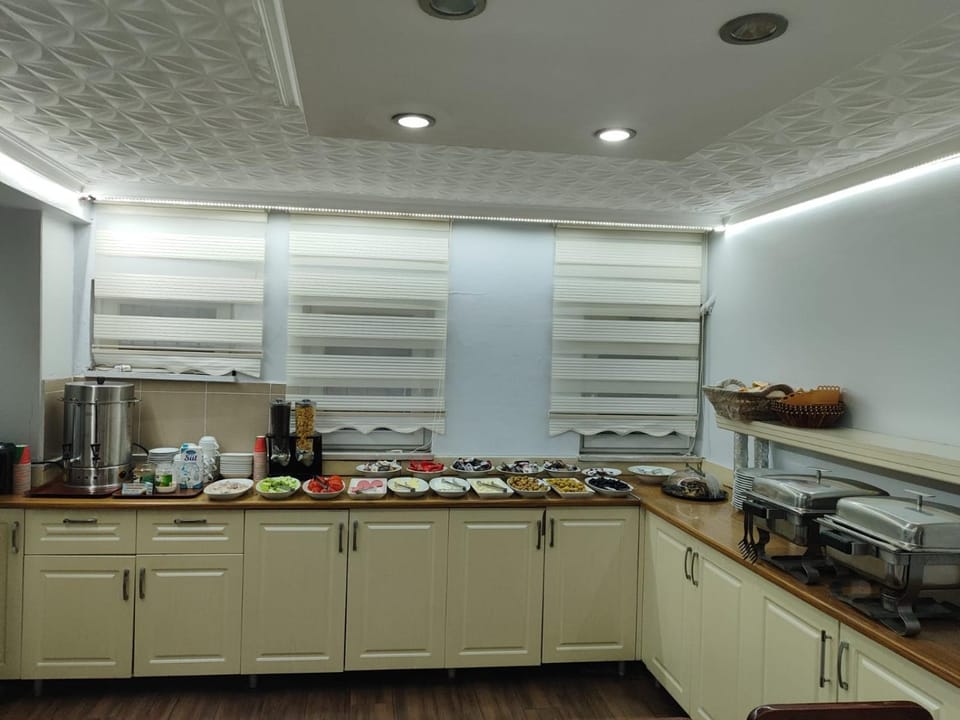 Hotel Ay Hotel in Istanbul