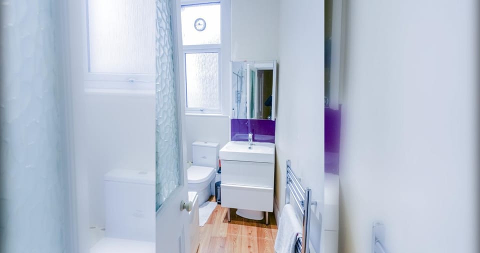 Newly Furnished 2 Bedroom Apartment on Leith Walk Apartment in Edinburgh