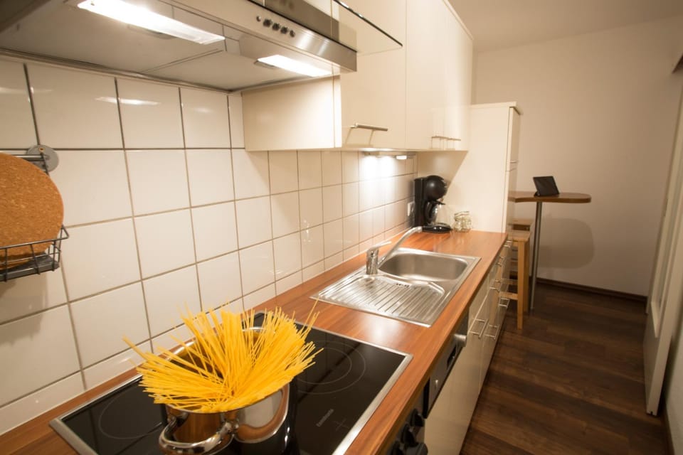 Kitchen or kitchenette, Dining area, Area and facilities