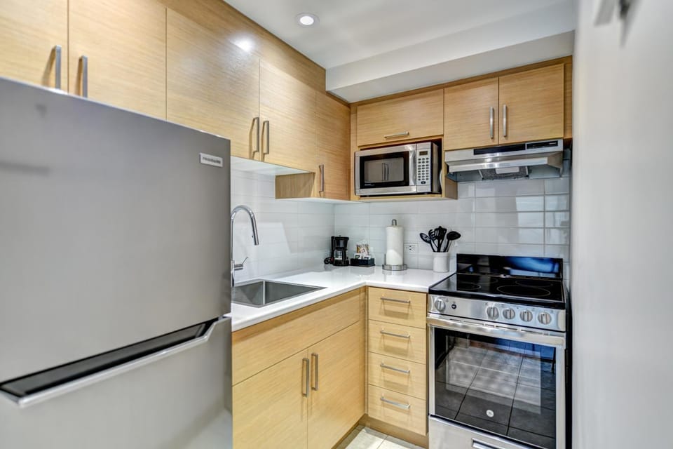 LaCité Cozy Apartment Close to Central Montreal Apartment in Montreal