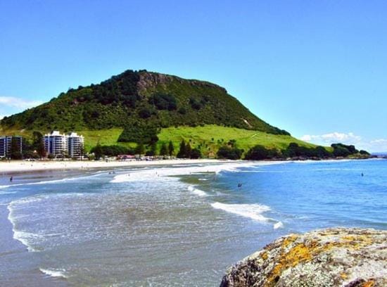 Restaurant/places to eat, Beach
