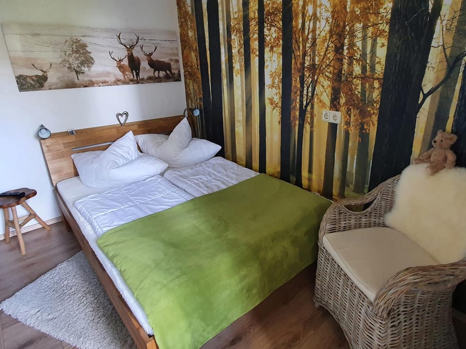 Bed, Bedroom