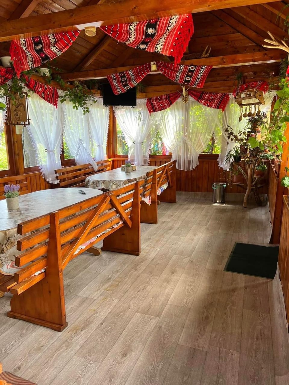 Pensiunea Gianina Bed and Breakfast in Cluj County