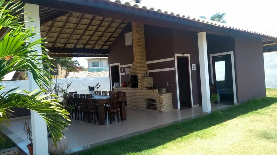 Frente a Praia. Ótima casa barra de são João Rio das ostras,fino acabamento House in Cabo Frio
