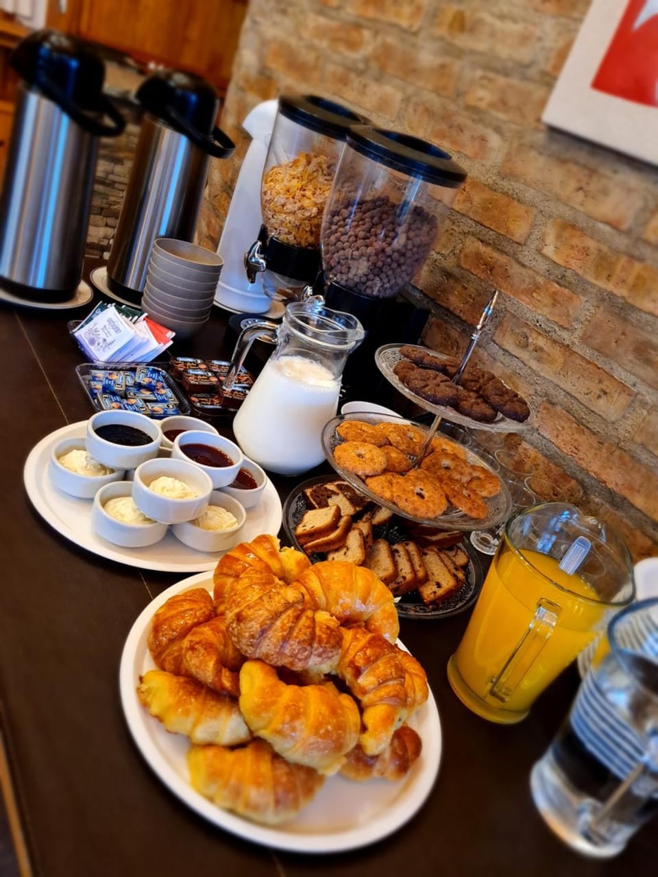 Breakfast, Buffet breakfast