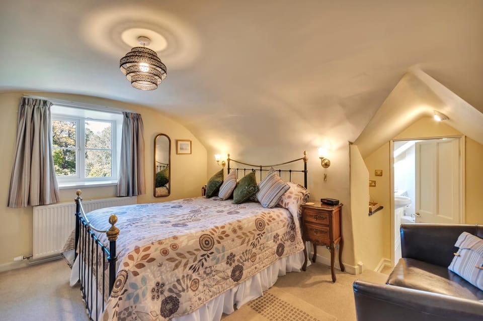 Tyddyn Llan Restaurant with Rooms Hotel in Wales