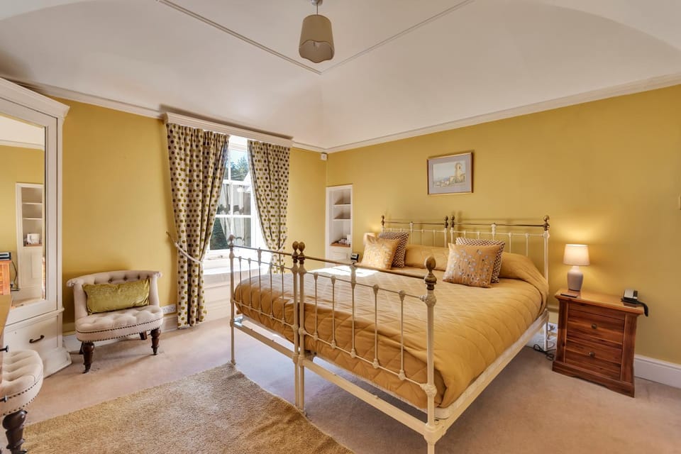 Tyddyn Llan Restaurant with Rooms Hotel in Wales