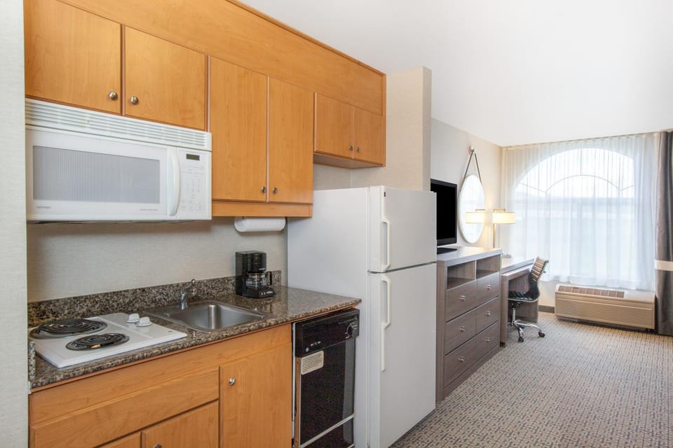 Hawthorn Suites by Wyndham Livermore Hotel in Livermore