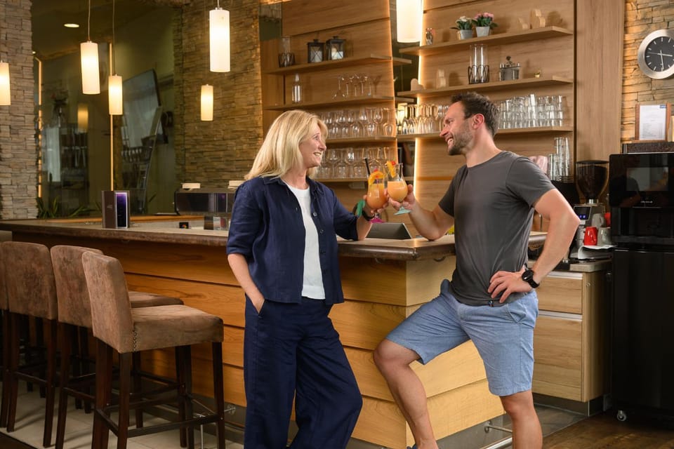 Lounge or bar, Drinks