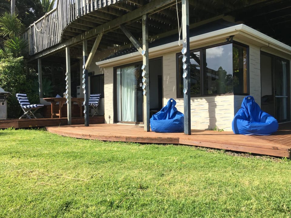 Facade/entrance, On site