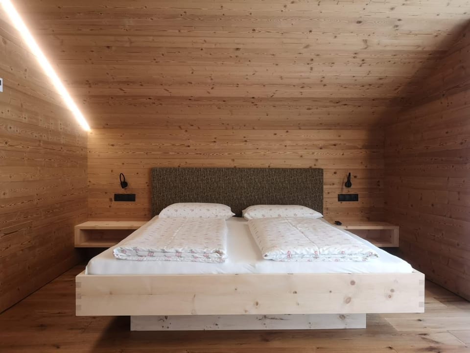 Bedroom, room service
