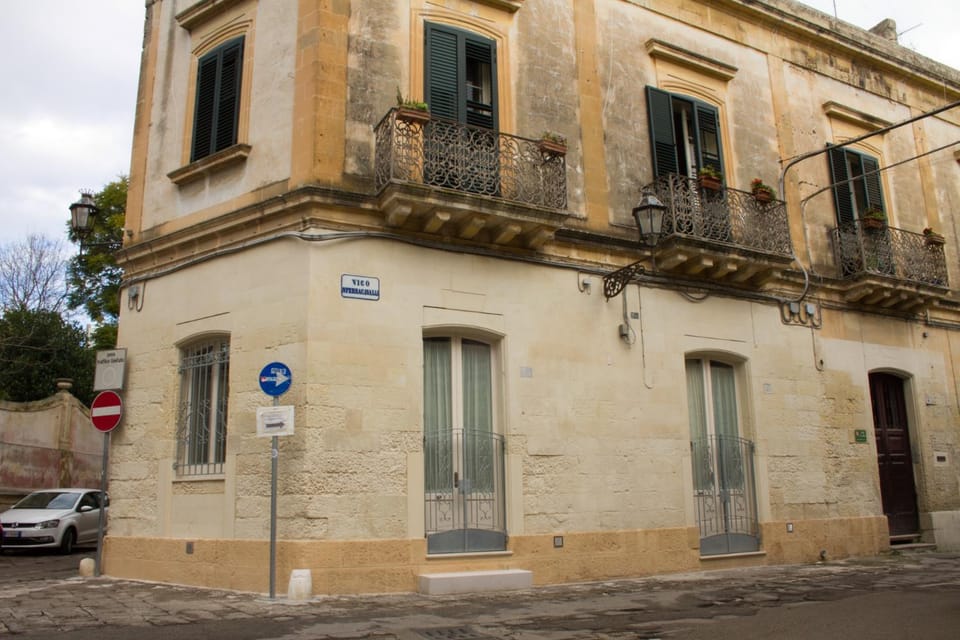 Facade/entrance, Landmark view