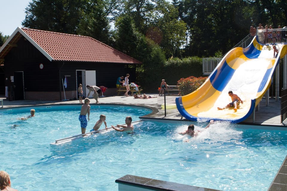 Swimming pool, Swimming pool