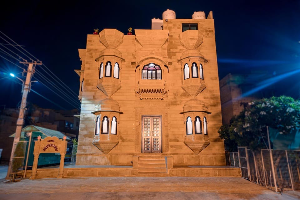 Facade/entrance