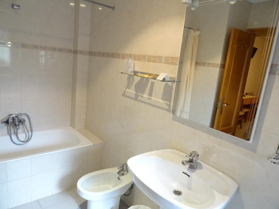 Bathroom, Bath
