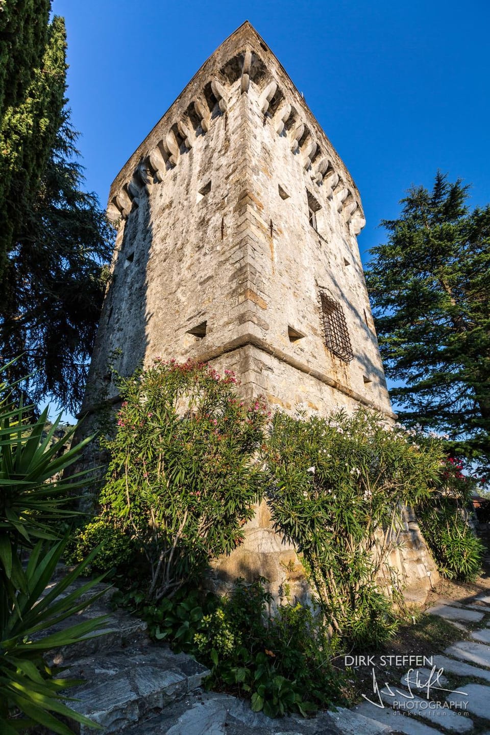 Exclusive 15th century castle, between Cinque Terre and Portofino, offering complete privacy and a private infinity pool House in Liguria