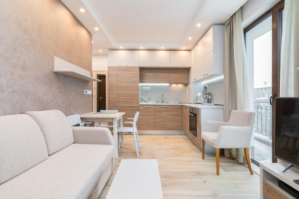 Kitchen or kitchenette, Living room, Seating area